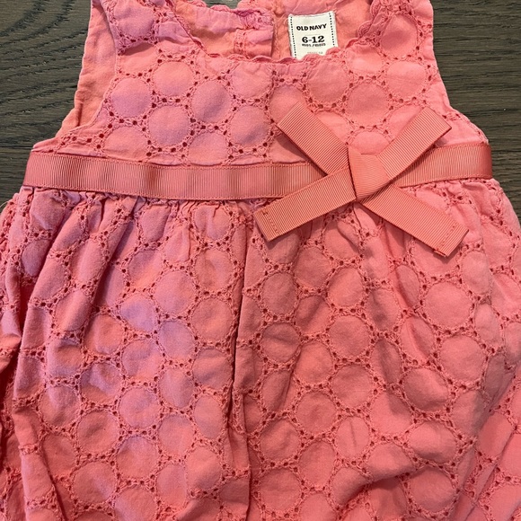 Old navy pink eyelit baby shorts romper 6-12M NWT - Picture 2 of 4